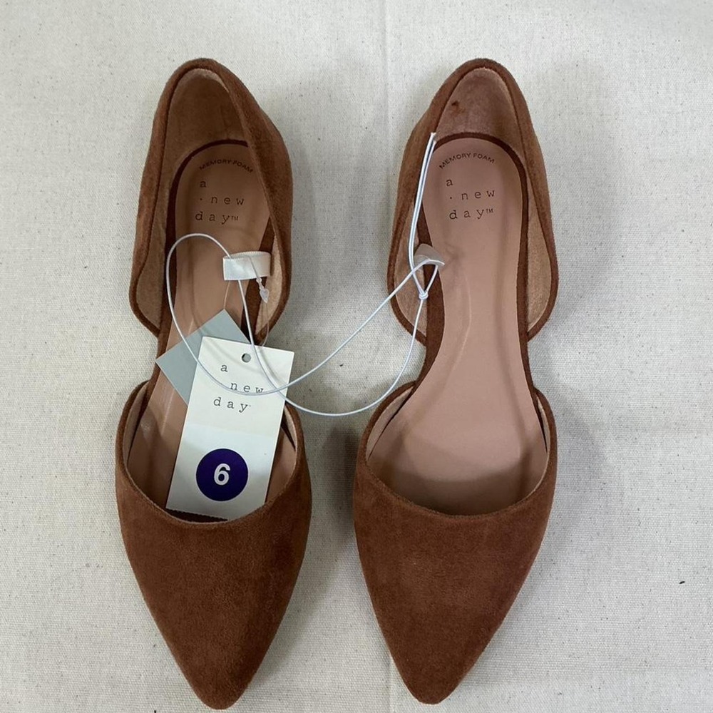 A New Day pointed toe flats